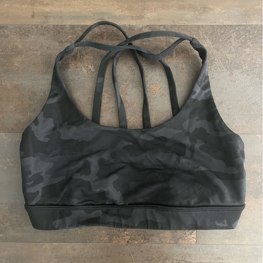 Lululemon sports bra